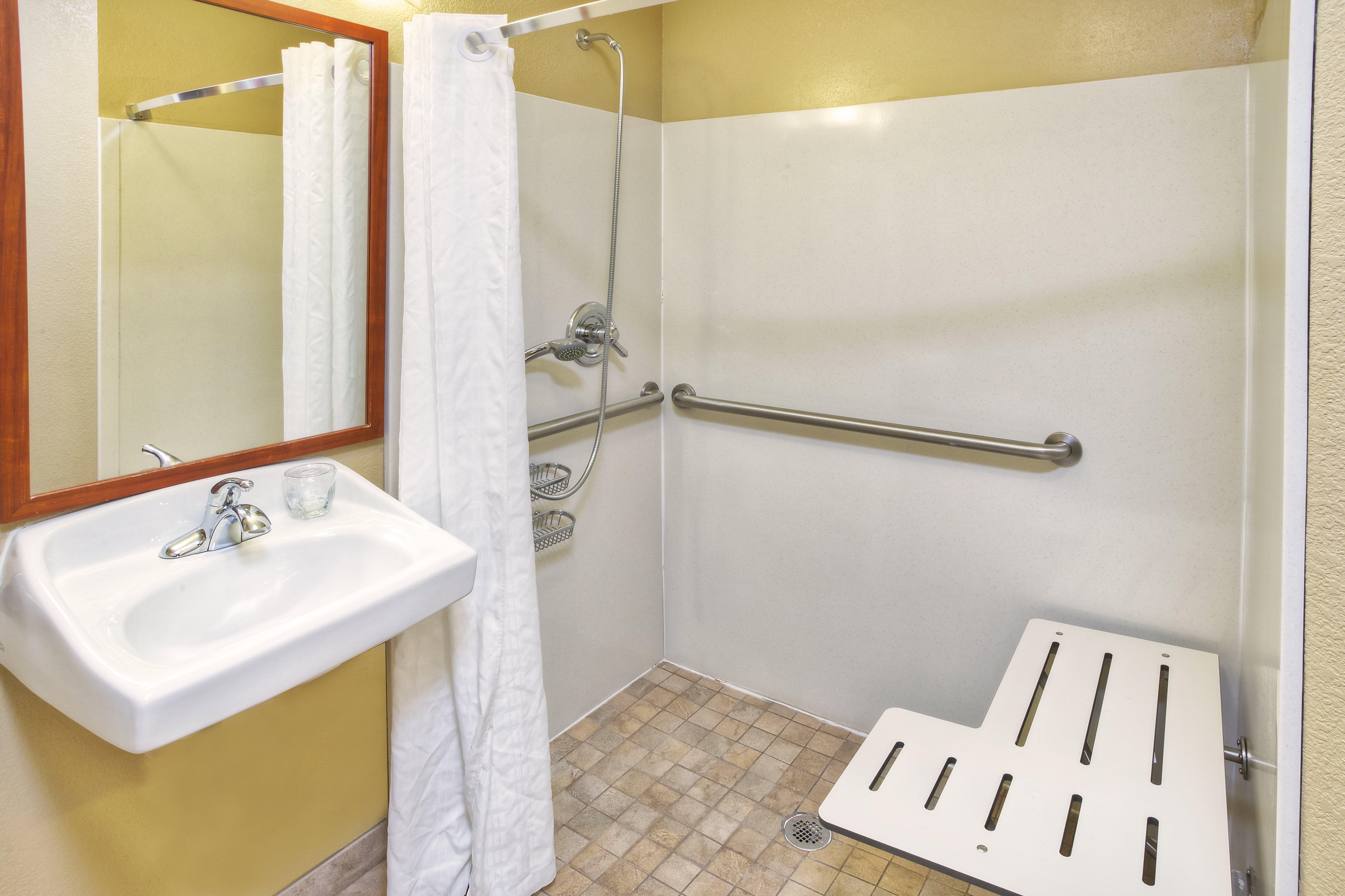 Candlewood Stockton By Ihg Hotel 2*